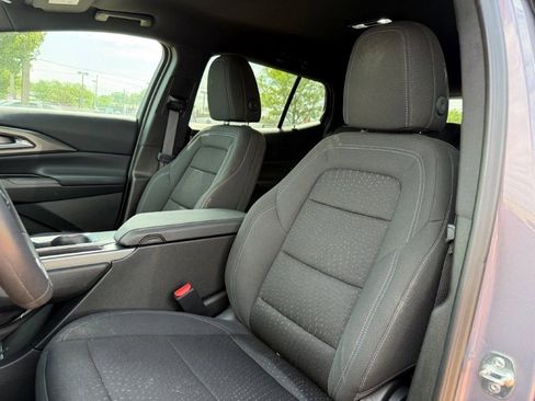 Used 2025 Chevrolet Equinox EV LT FWD image 13