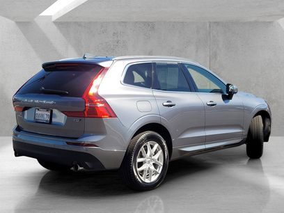 Used 2021 Volvo XC60 T5 Momentum