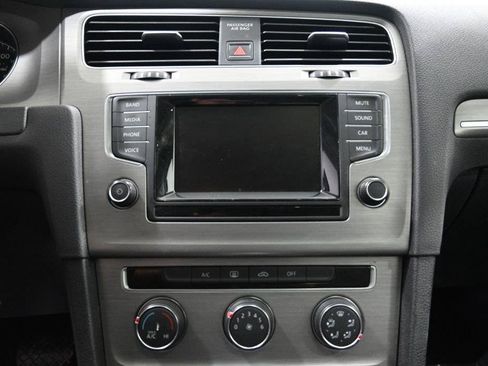 Used 2015 Volkswagen Golf S w/ Lighting Package FWD image 22