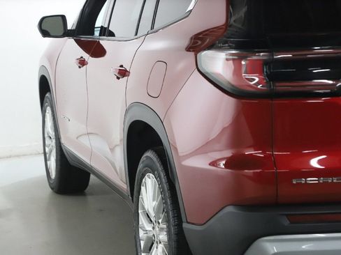 Used 2024 GMC Acadia Elevation FWD image 40