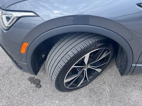 Used 2022 Volkswagen Tiguan SEL R-Line AWD/4WD image 34