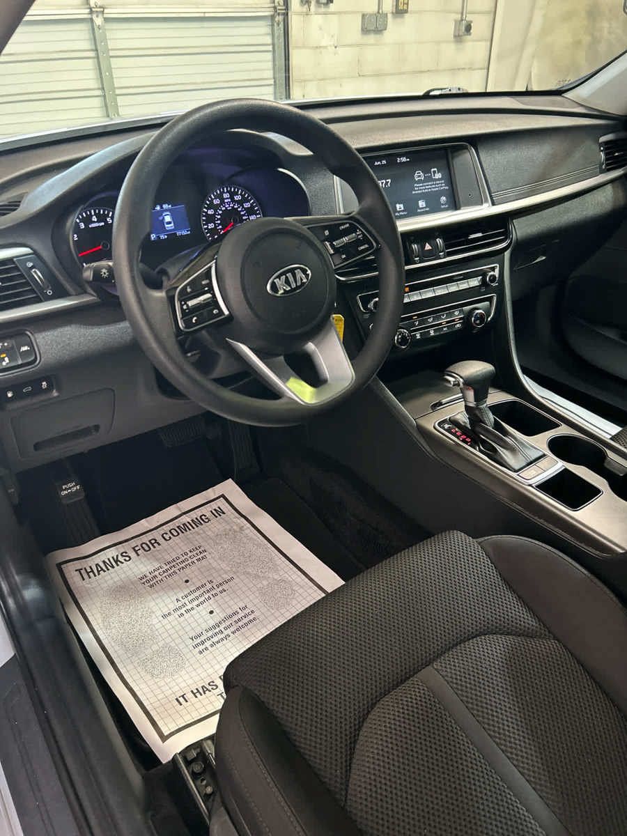 Used 2020 Kia Optima LX FWD image 8