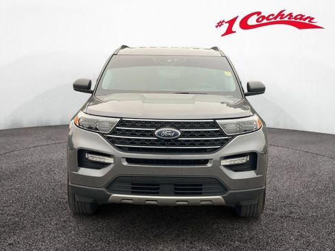 Used 2022 Ford Explorer XLT w/ Equipment Group 202A AWD/4WD image 35