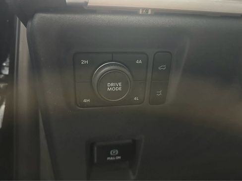 Used 2025 Ford Expedition Max Active image 18