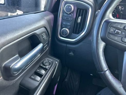 Used 2022 GMC Sierra 2500 AT4 w/ AT4 Preferred Package AWD/4WD image 14