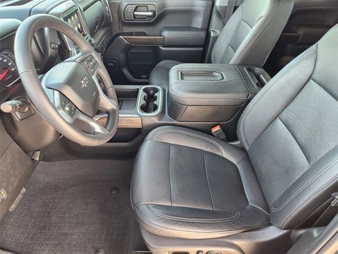 Used 2019 Chevrolet Silverado 1500 LT Trail Boss image 14