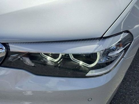 Used 2019 BMW 530i xDrive w/ Convenience Package AWD/4WD image 6