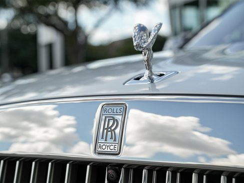 New 2025 Rolls-Royce Ghost image 5