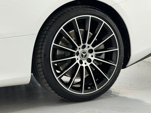 Used 2022 Mercedes-Benz E 450 Coupe image 40