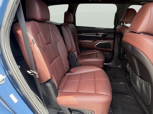 Certified 2024 Kia Telluride SX FWD image 25