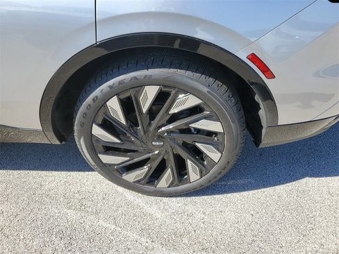 New 2026 Lincoln Nautilus Reserve w/ Jet Appearance Package image 7