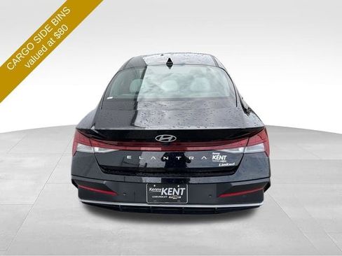 Used 2024 Hyundai Elantra Limited FWD image 9