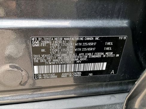 Used 2020 Toyota RAV4 XLE FWD image 33