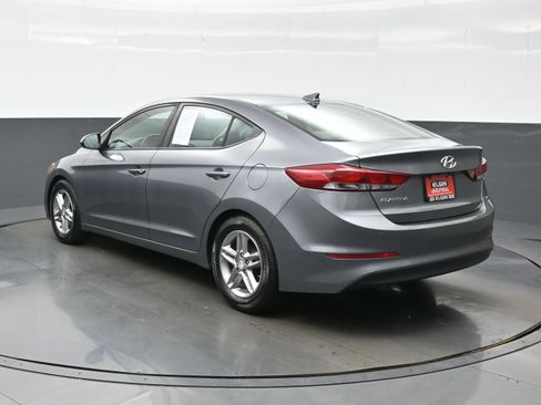 Used 2017 Hyundai Elantra SE w/ SE A/T Tech Package 03 FWD image 4