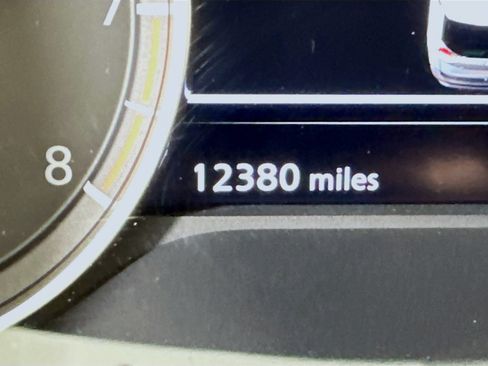 Used 2023 Nissan Rogue SV image 18