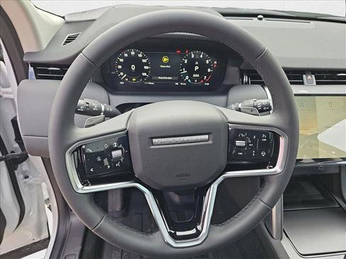 New 2025 Land Rover Discovery Sport S image 18