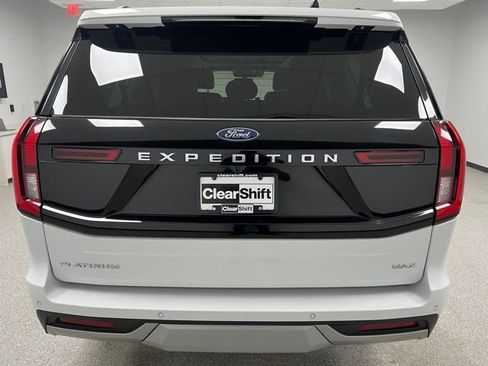 Used 2025 Ford Expedition Max Platinum AWD/4WD image 10