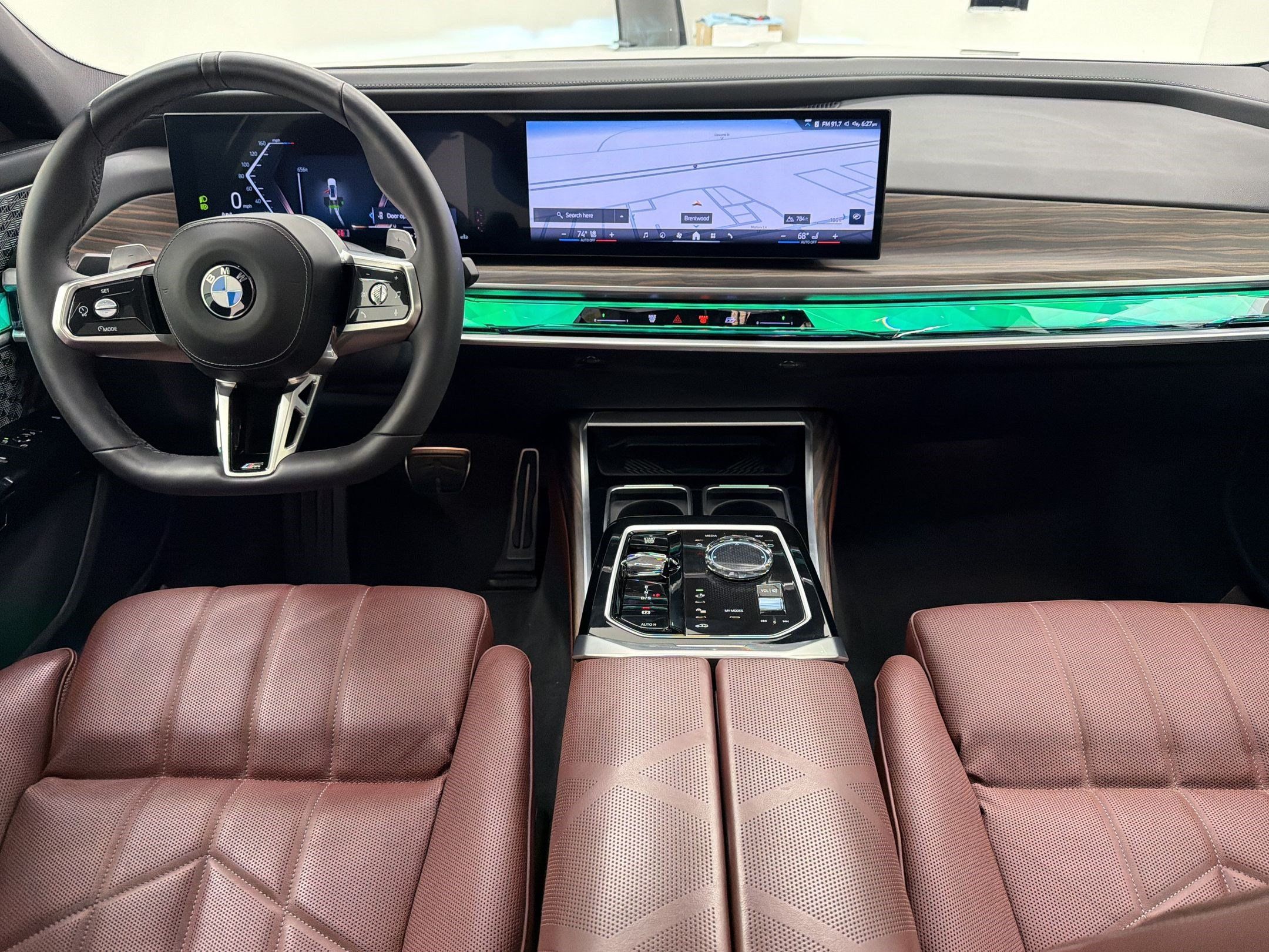Used 2025 BMW 760i xDrive AWD/4WD image 15
