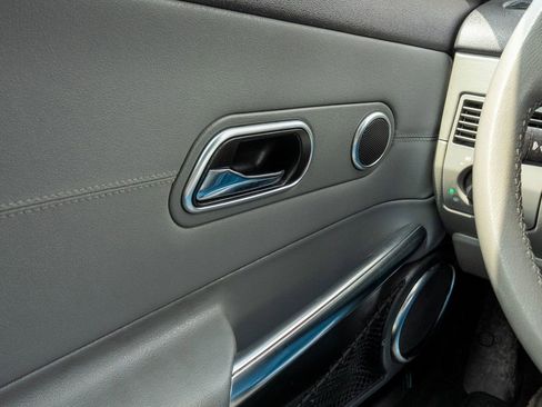 Used 2008 Chrysler Crossfire Limited RWD image 33