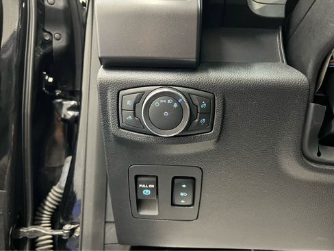 Used 2017 Ford F150 XLT w/ Equipment Group 302A Luxury image 5