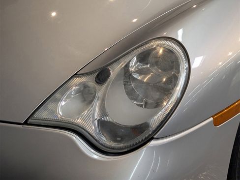 Used 2004 Porsche 911 Carrera 4S image 17