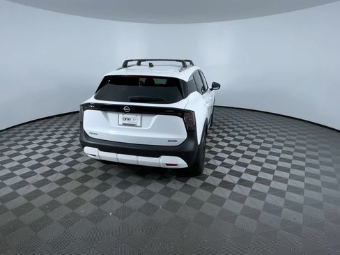 New 2026 Nissan Kicks SV w/ SV Premium Package AWD/4WD image 8