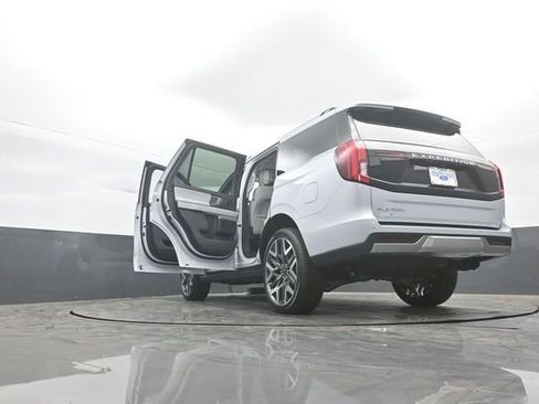 New 2026 Ford Expedition Platinum image 44