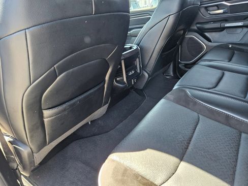 Used 2025 RAM 1500 Laramie AWD/4WD image 24