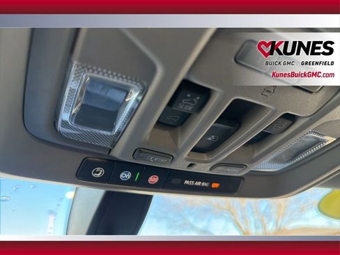 Used 2020 Chevrolet Silverado 1500 RST image 34