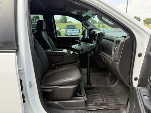 Used 2023 Chevrolet Silverado 2500 W/T w/ WT Fleet Convenience Package AWD/4WD image 8