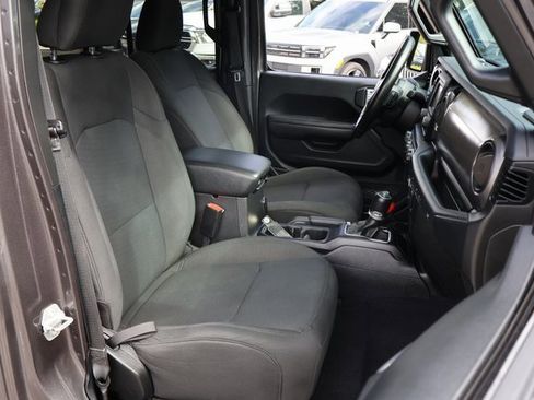 Used 2020 Jeep Wrangler Unlimited Sport S image 17