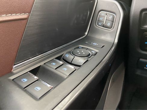 Used 2023 Ford F150 Lariat w/ Equipment Group 502A High image 40