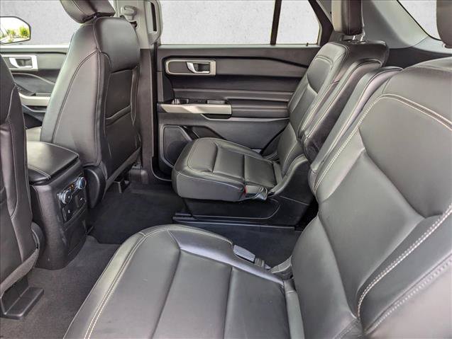 Used 2022 Ford Explorer XLT w/ Equipment Group 202A AWD/4WD image 24