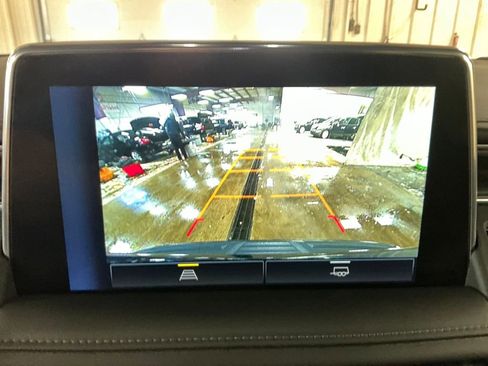 Used 2023 Chevrolet Tahoe LT image 23