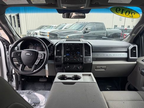 Used 2019 Ford F250 XLT w/ Snow Plow Prep Package image 10