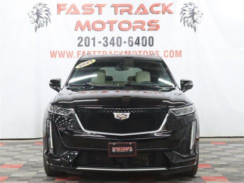 Used 2021 Cadillac XT6 Sport AWD/4WD image 4