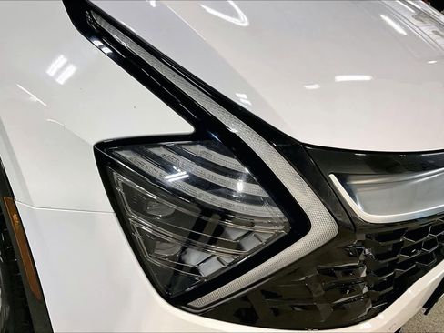 Used 2023 Kia Sportage SX image 28