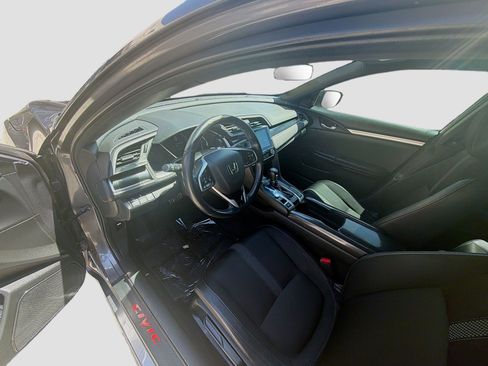Used 2020 Honda Civic Sport image 9