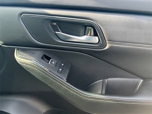 Used 2024 Nissan Rogue SL w/ SL Premium Package image 15