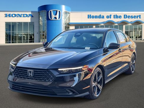 Used 2023 Honda Accord Sport image 3