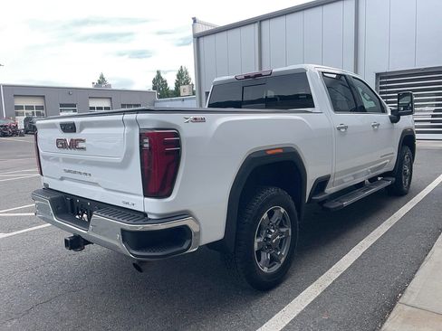 Used 2025 GMC Sierra 2500 SLT w/ SLT Premium Package AWD/4WD image 35