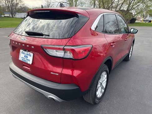Used 2022 Ford Escape SE w/ Cold Weather Package AWD/4WD image 8