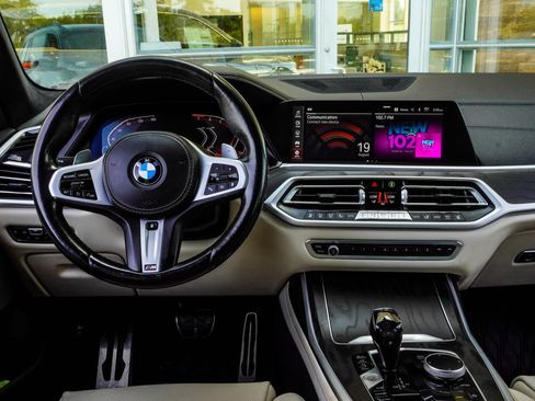 Used 2020 BMW X7 xDrive40i w/ M Sport Package AWD/4WD image 17