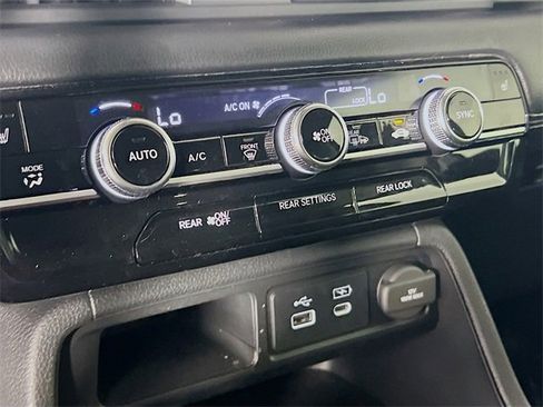 Certified 2025 Honda Pilot EX-L image 14