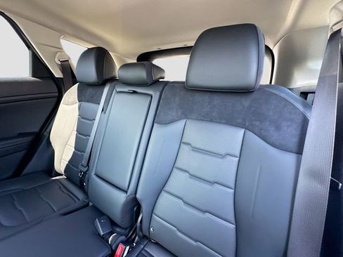 Used 2026 Kia Sportage SX AWD/4WD image 26