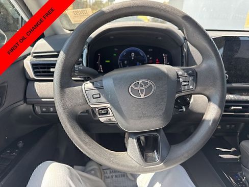Used 2025 Toyota Camry LE FWD image 15