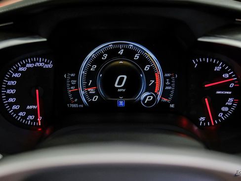 Used 2015 Chevrolet Corvette Z06 w/ 3LZ Preferred Equipment Group image 88