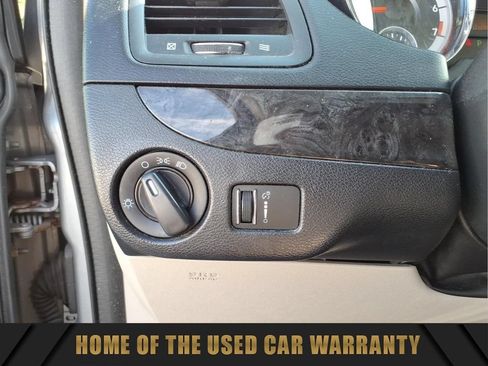 Used 2013 Dodge Grand Caravan SXT FWD image 18