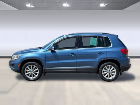 Used 2017 Volkswagen Tiguan Wolfsburg Edition AWD/4WD image 2