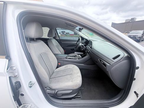 Used 2021 Hyundai Sonata SE FWD image 11